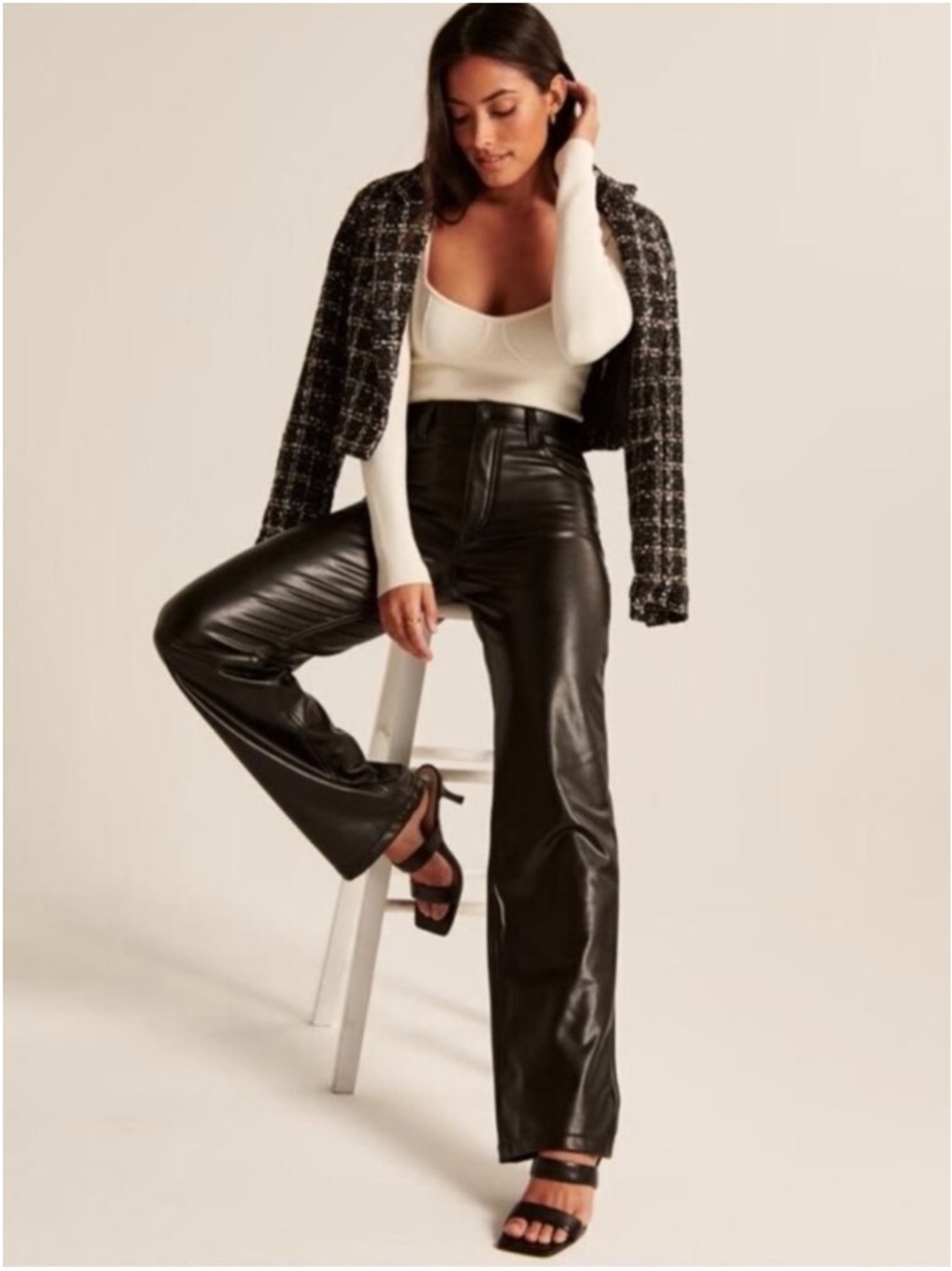 Abercrombie & Fitch The '90s Relaxed High Rise Faux Leather Pants Black 27